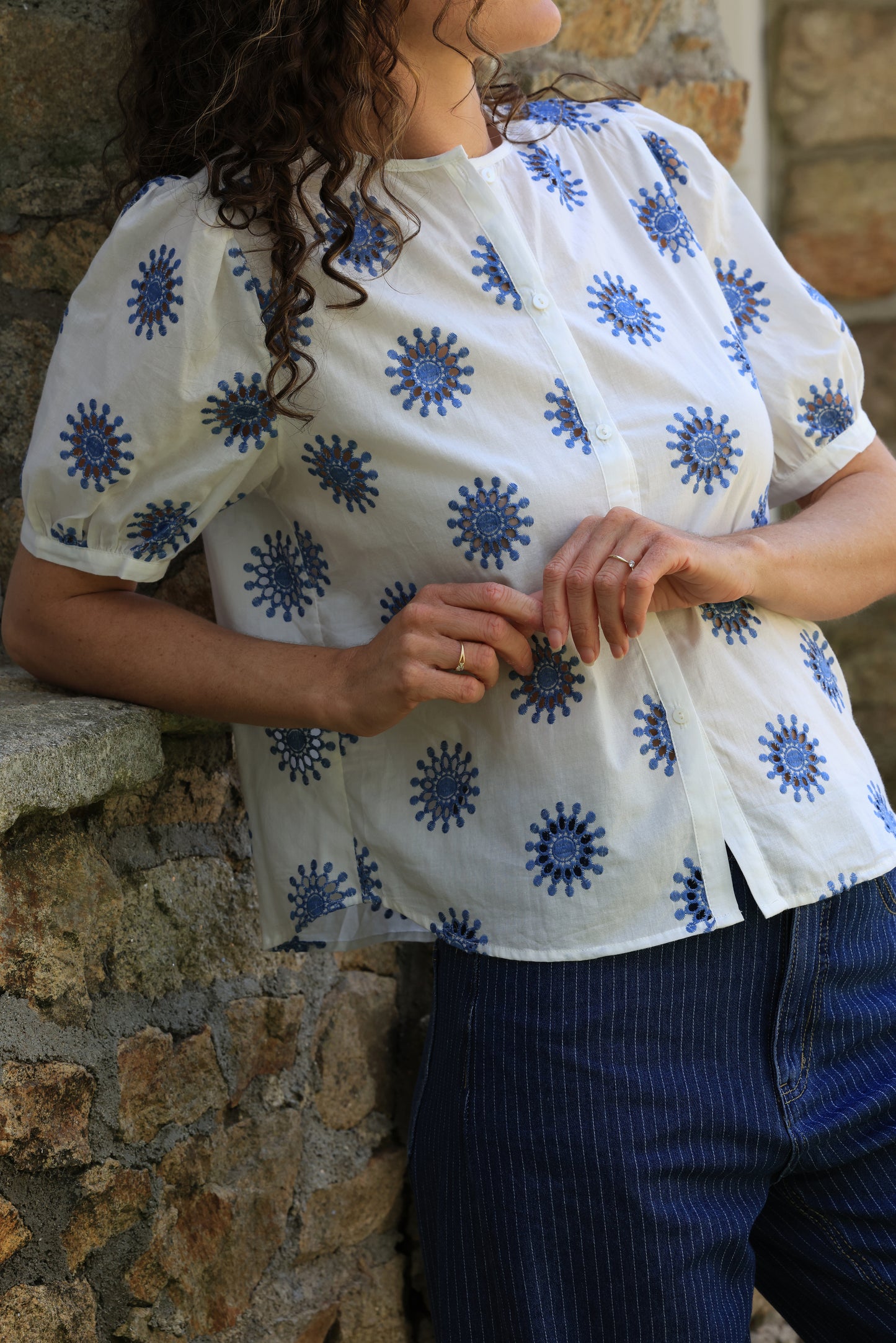 Blouse Elvire - broderie bleu roi