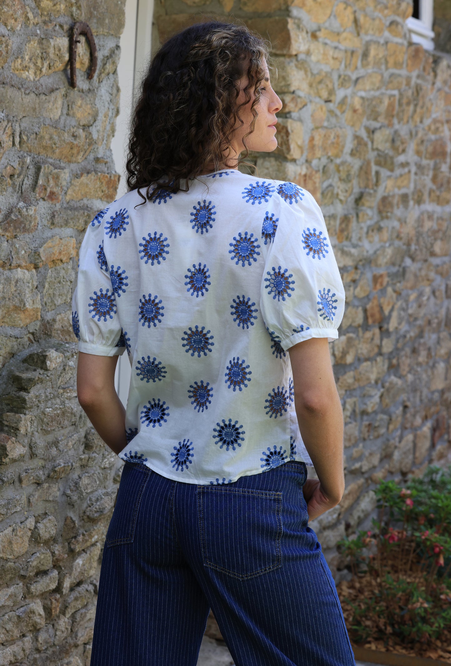 Blouse Elvire - broderie bleu roi