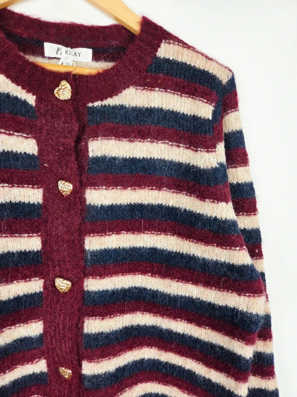 Détail boutons cœur dorés martelés gilet Cassandra