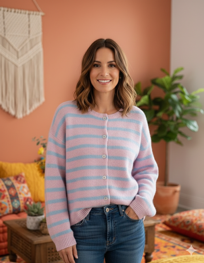 Gilet Clémence rose azur porté - look bohème romantique
