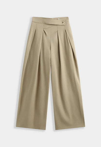 Pantalon large Sixtine beige sable coupe wide leg fluide - vue de face
