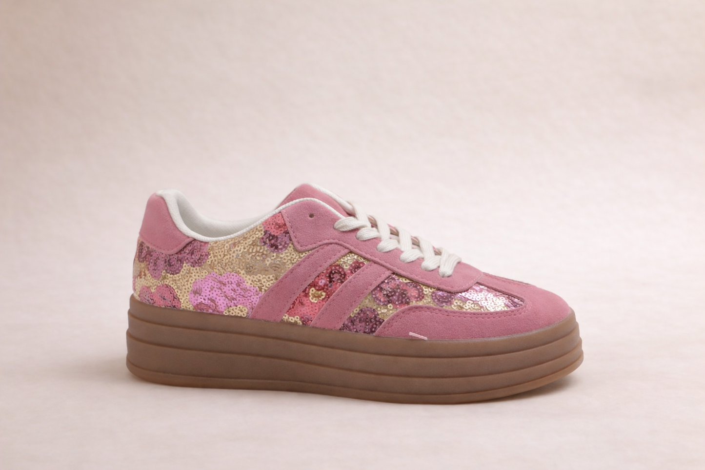 Semelle plateforme caoutchouc des sneakers Stella pink, confort et hauteur