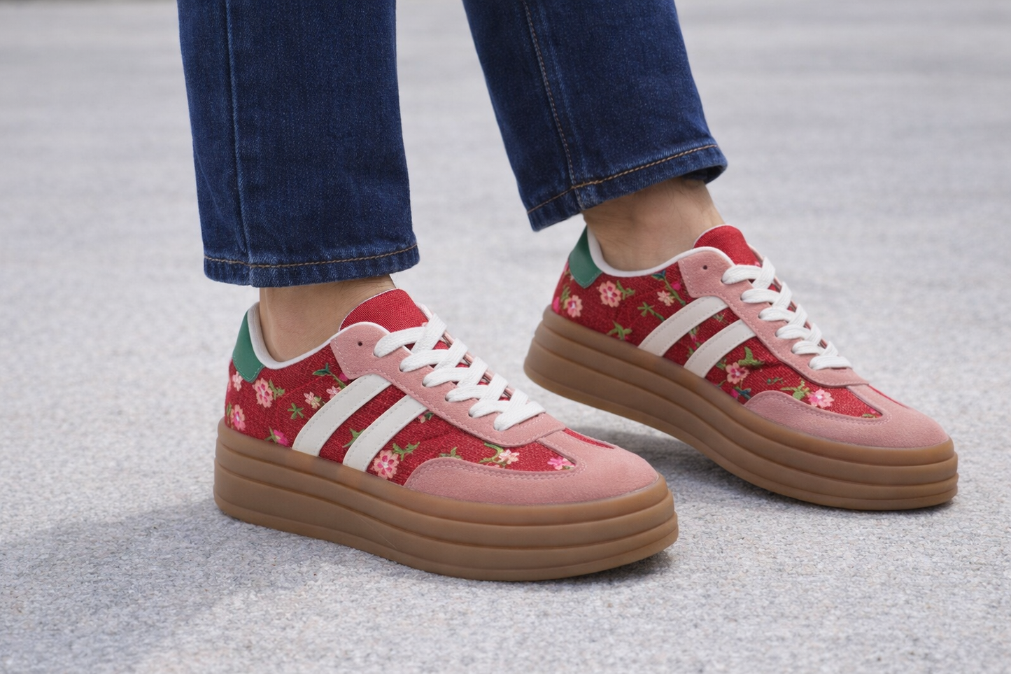 Sneakers Romane framboise cuir et toile, plateforme caoutchouc made in Spain