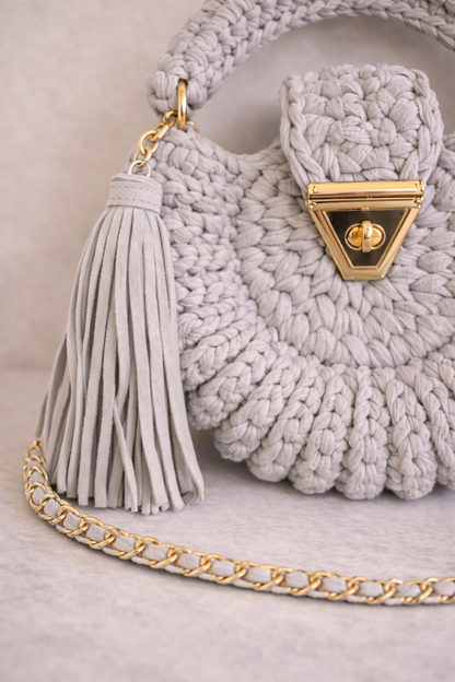 Gros plan texture crochet fait main du sac Amaya perle, fil peigné coton qualité supérieure