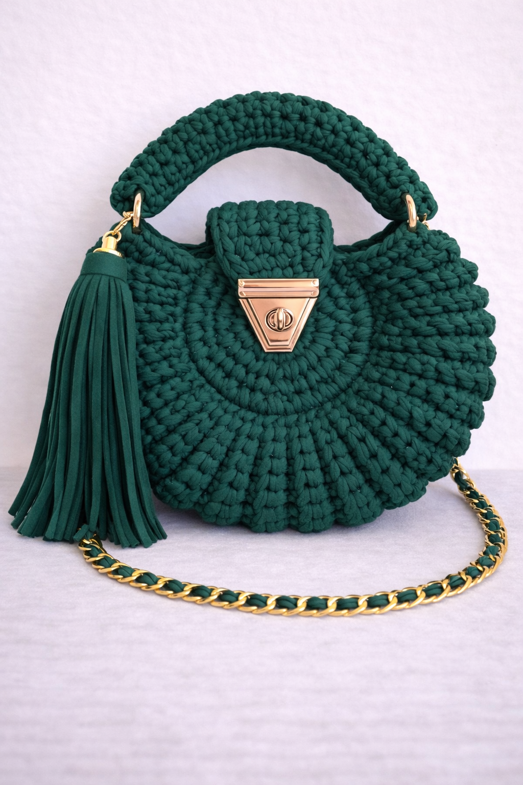 Sac Amaya émeraude crocheté main en coton premium, bandoulière chaîne dorée, artisanal bohème