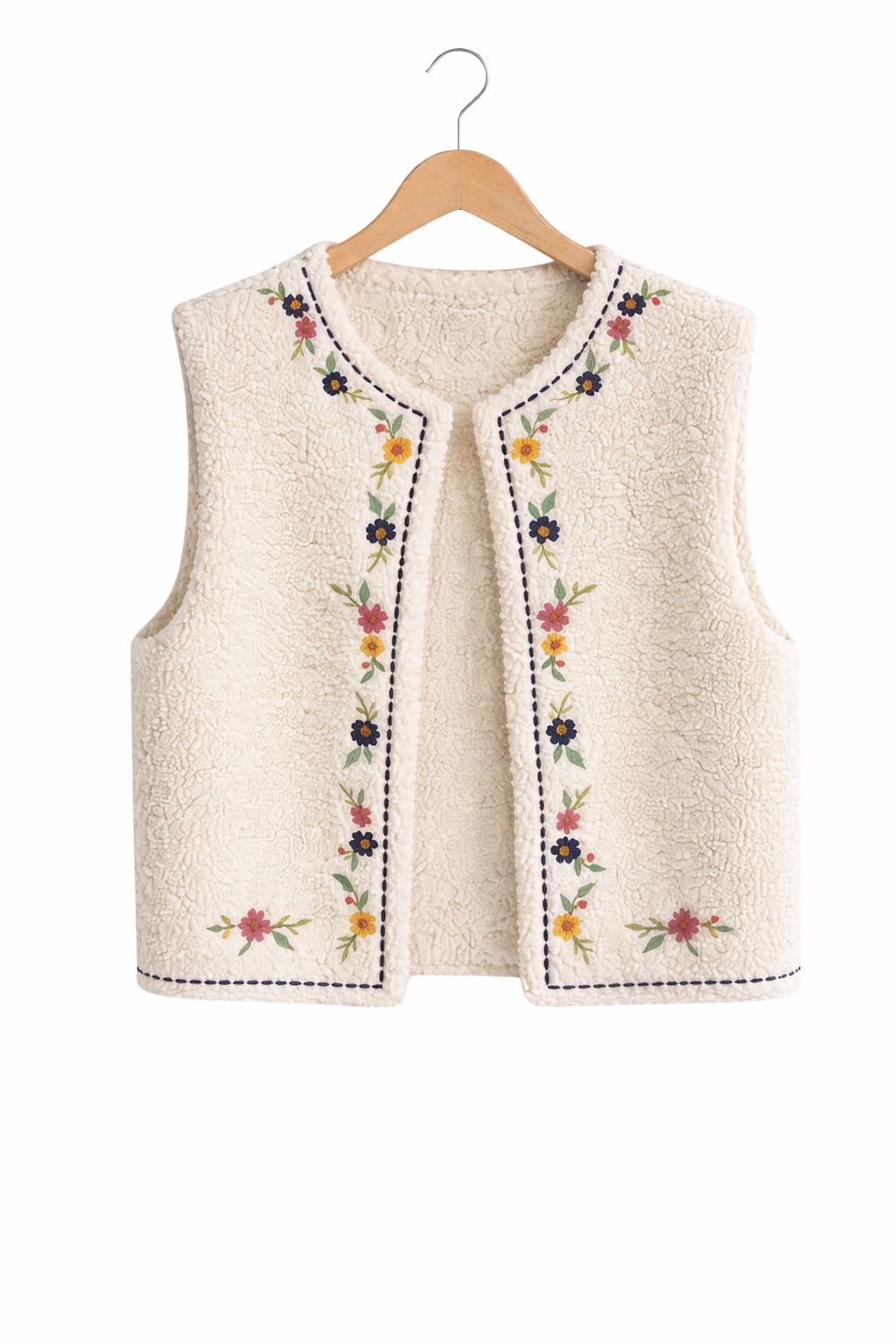 vue de face gilet sans manche Garance sherpa crème broderies fleurs look bohème chic
