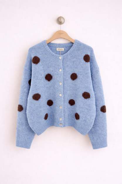 vue face Gilet femme Suzie oversize bleu ciel gros pois marron maille douce recyclée - Lili&lala
