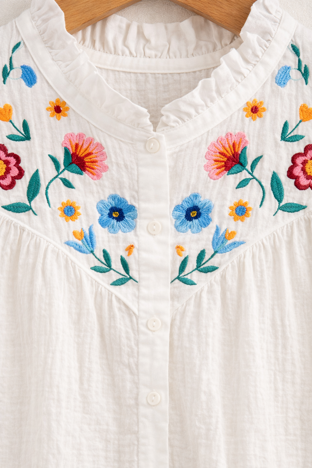 Détail blouse Noéline - matière coton légère et respirante

