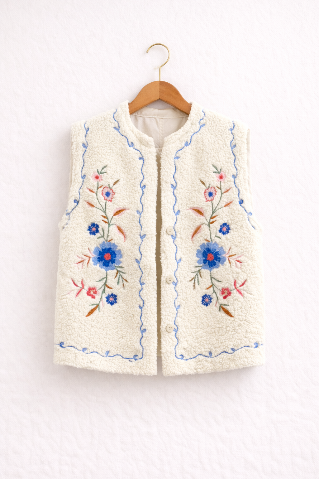  Gilet Julia sans manches en sherpa brodée écru - It Hippie