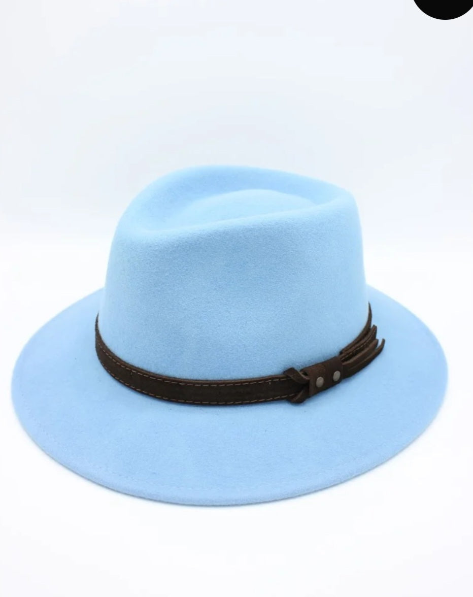 Chapeau Fedora Alba bleu ciel avec ruban contrasté - détail made in Italy